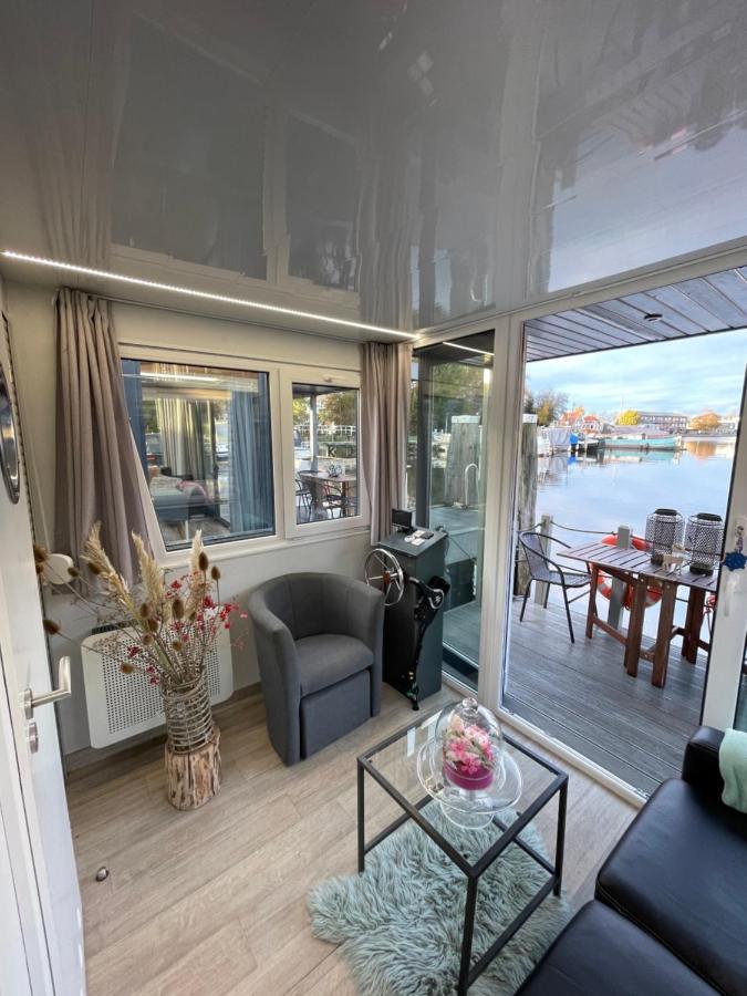 Slapen Op Het Water Apartment Zwartsluis Luaran gambar