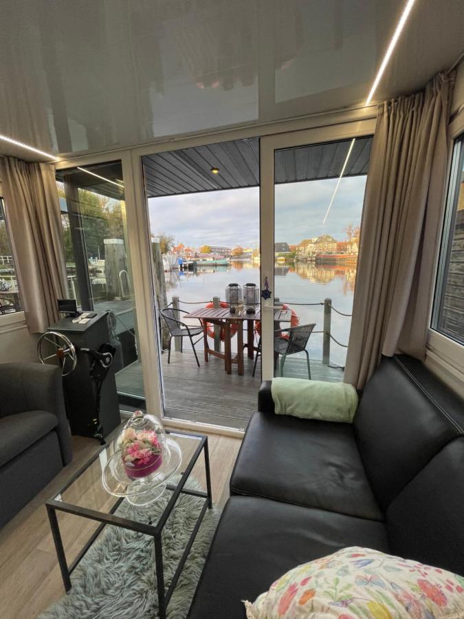 Slapen Op Het Water Apartment Zwartsluis Luaran gambar