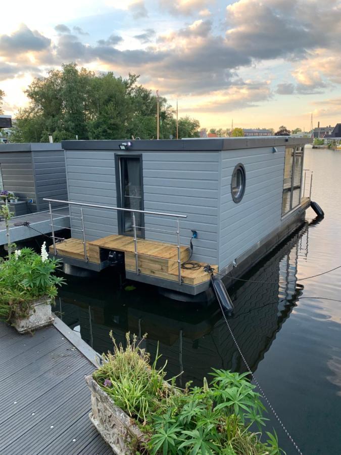 Slapen Op Het Water Apartment Zwartsluis Luaran gambar