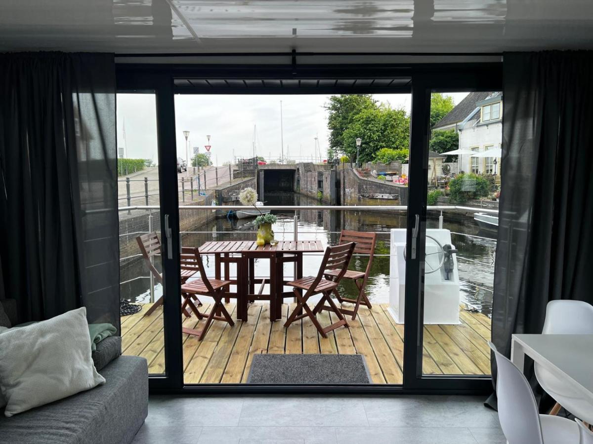 Slapen Op Het Water Apartment Zwartsluis Luaran gambar
